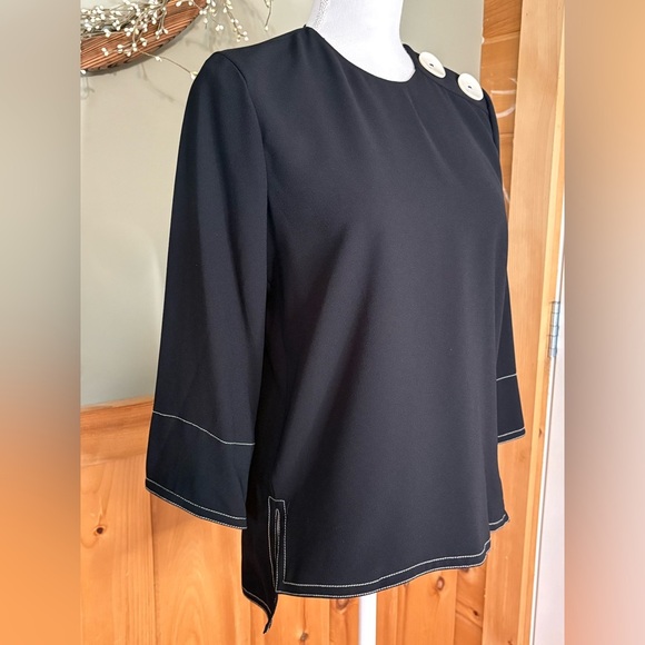 Zara Black Blouse w/ White Trim & Button Detail. Size XS NWT - Picture 10 of 15